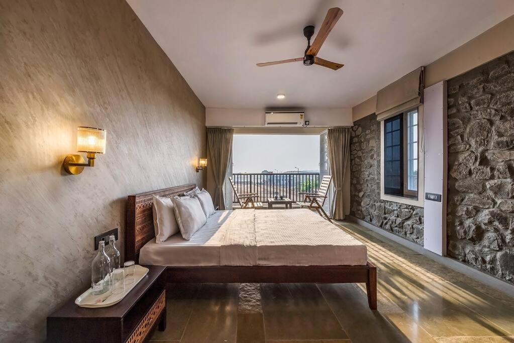 Stone Mansion By Phoenix Stays Igatpuri Exterior foto