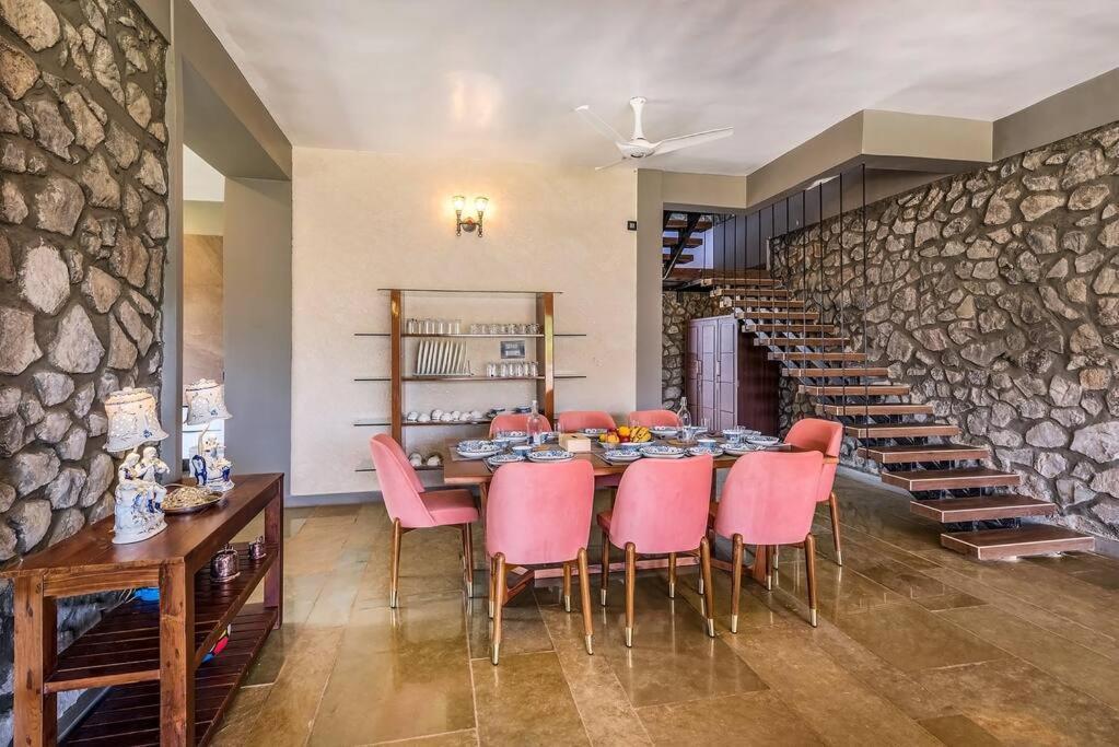 Stone Mansion By Phoenix Stays Igatpuri Exterior foto